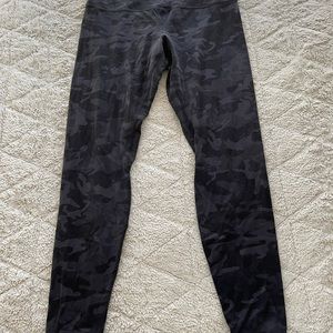 black camo lululemon align leggings